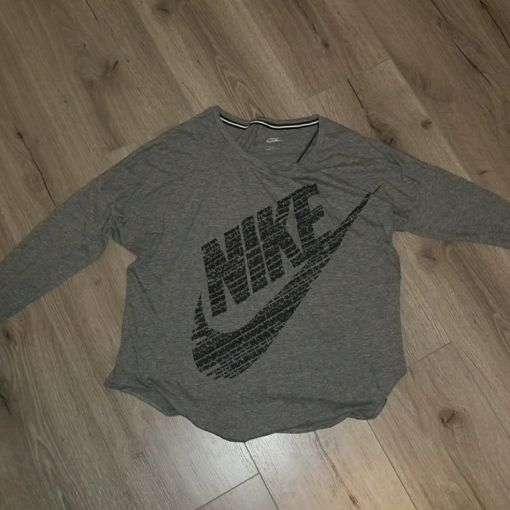 Nike long sleeve workout shirt
